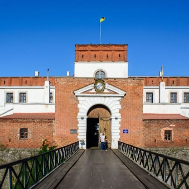 Екскурсія Замки Волині + Тараканівський форт