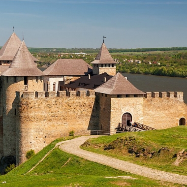 Тур в Каменец-Подольский + Хотин и  Черновцы из Одессы