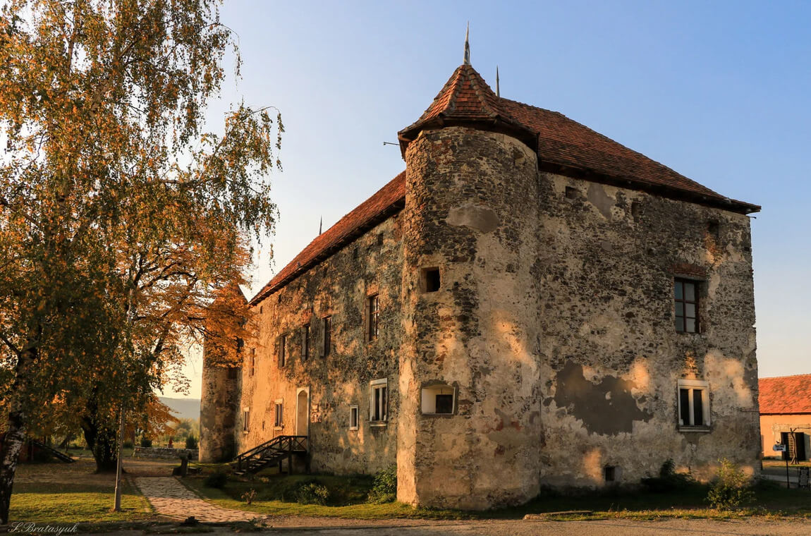 Картинка замок сент миклош