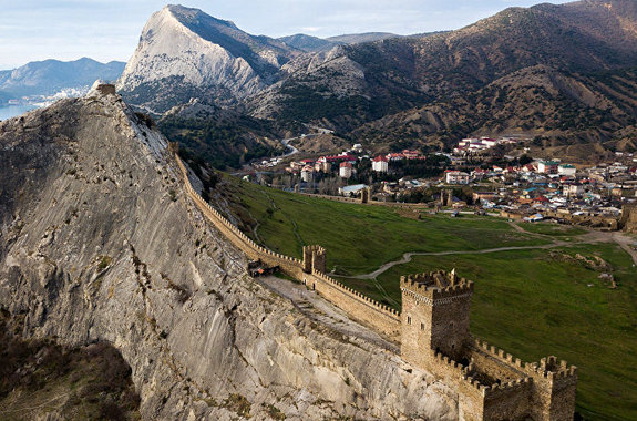 картинка Генуэзской крепости