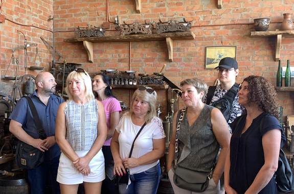 картинка музей самогона 