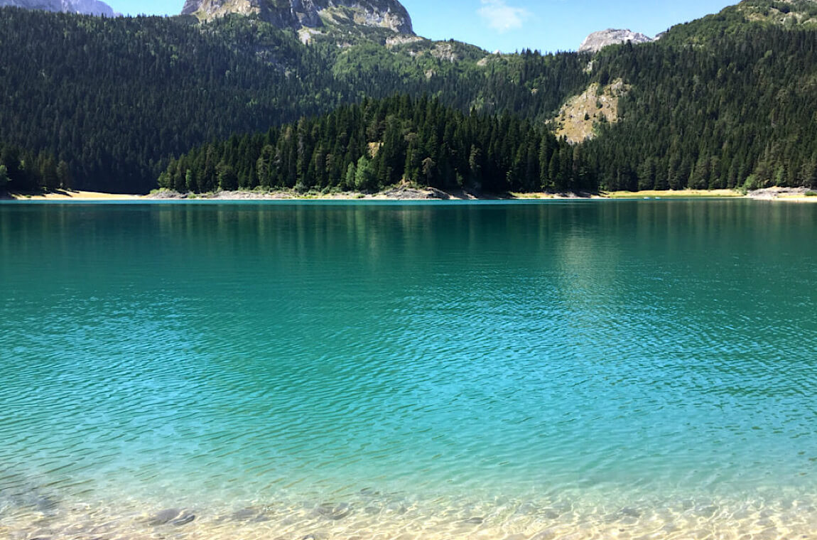 Картинка Чорне озеро