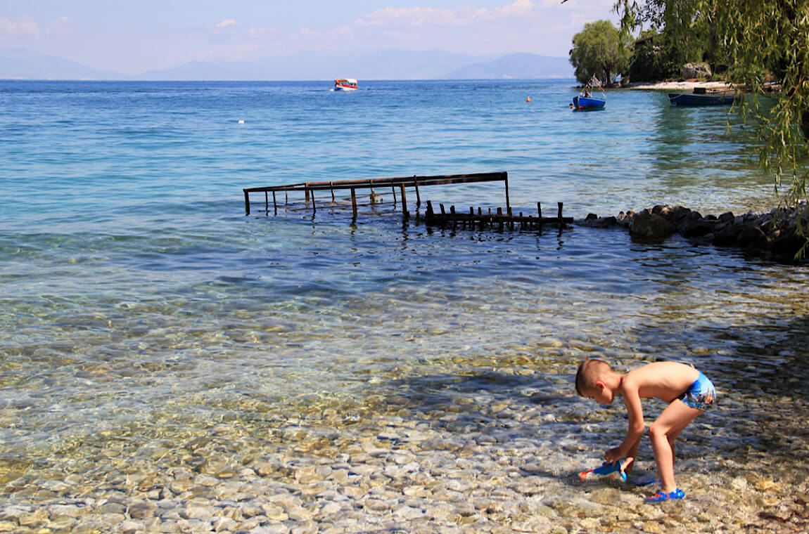 Картинка купання на озері Охрид