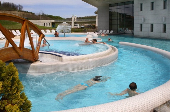 Термальні купальні Saliris Resort