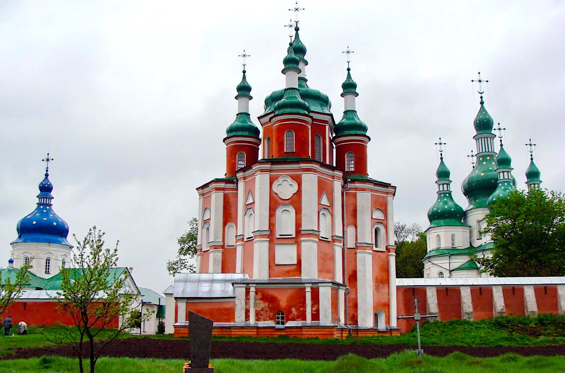 Картинка густинський свято-троїцький монастир