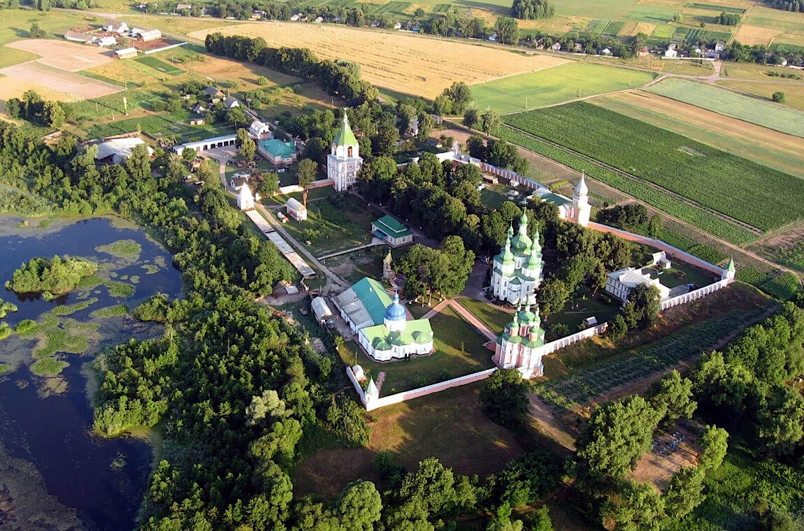 Картинка густинський свято-троїцький монастир