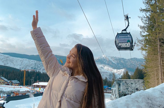 Картинка фуникулер на курорте Ясна 