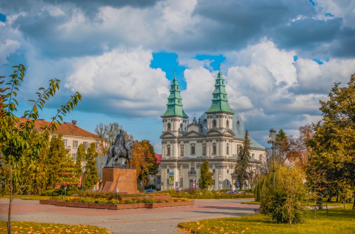Картинка экскурсия по Тернополю