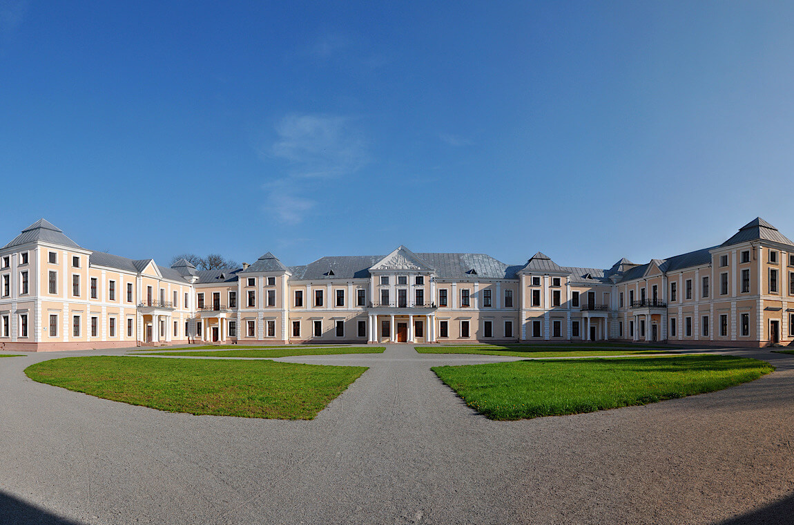 Картинка замок вишневского