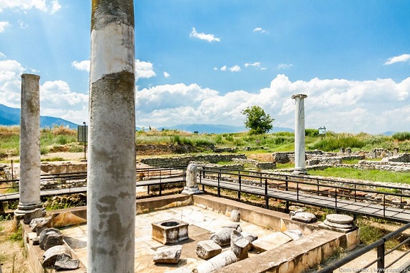 Тур у Діон Греція