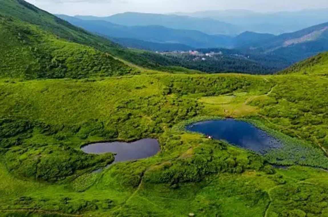 Горное озеро на Драгобрате