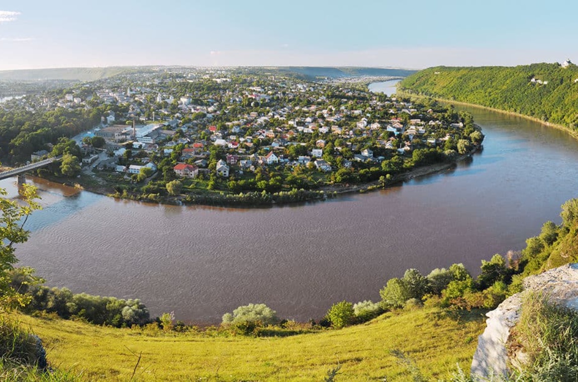 Дністровський каньйон з висоти