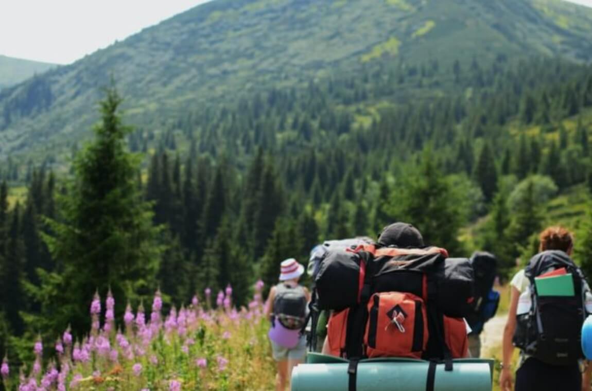 Активний відпочинок та похід із рюкзаками