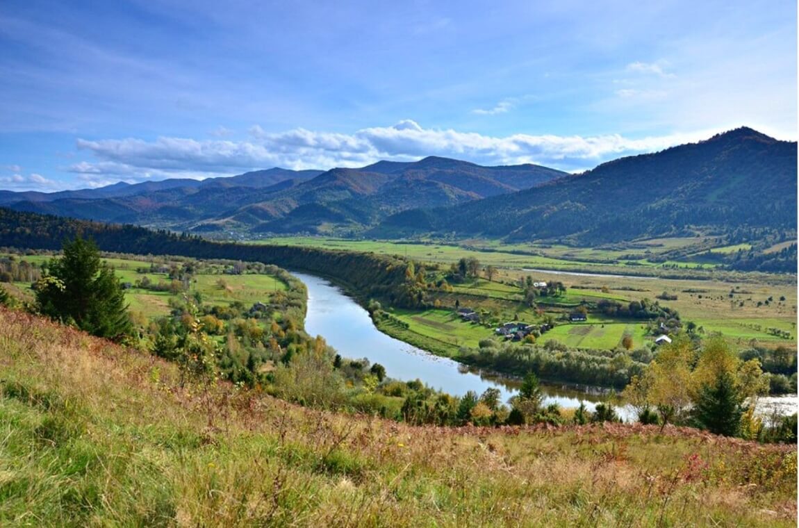 Екскурсія красивими місцями