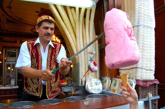 Картинка уличная еда в Стамбуле