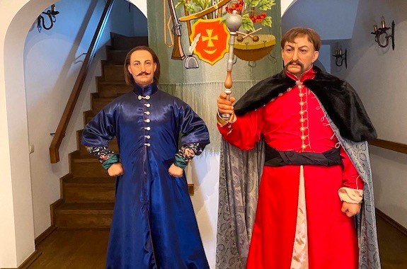 Фото экскурсия в Археологический музей в Батурине