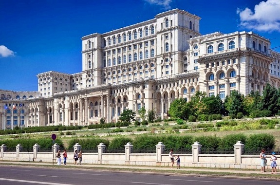 Картинка Дворец Парламента в Бухаресте