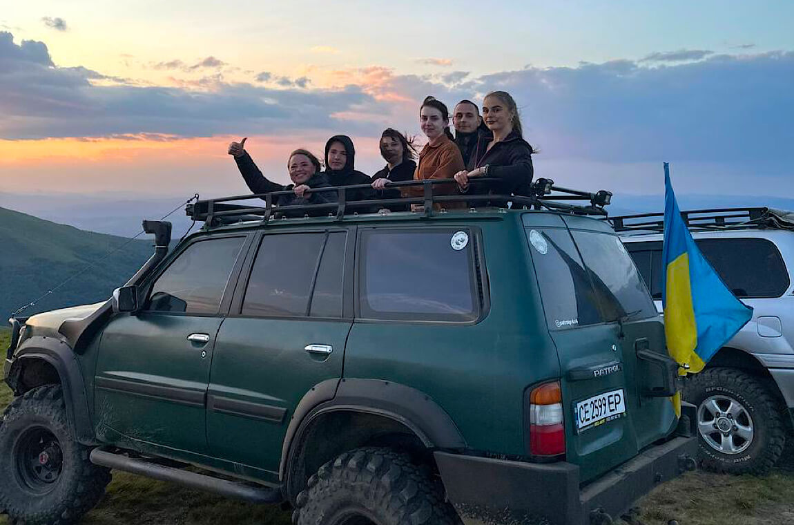 Картинка прогулка по Драгобрату