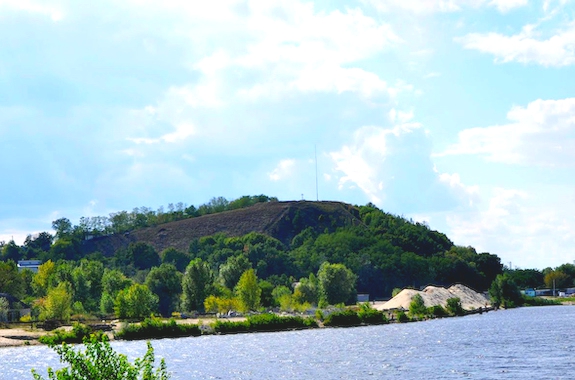Картинка поездка в село Триполье
