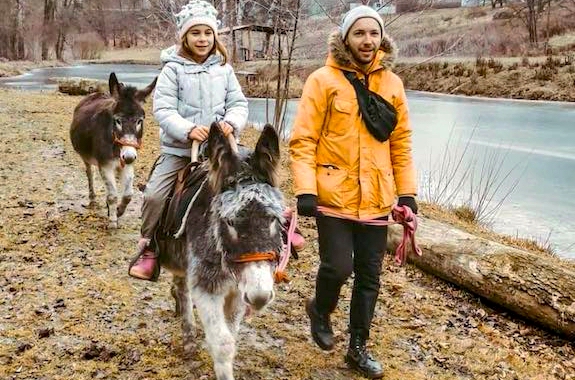 Зображення ферма осликів з Києва