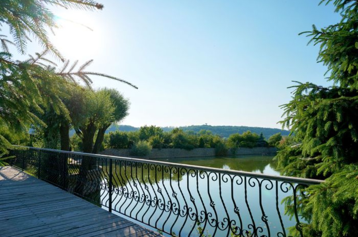 База Сосновий Бор Харків