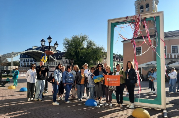 Картинка прогулянка Чернівцями