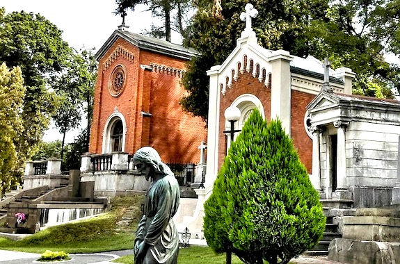 Картинка лычаковское кладбищше