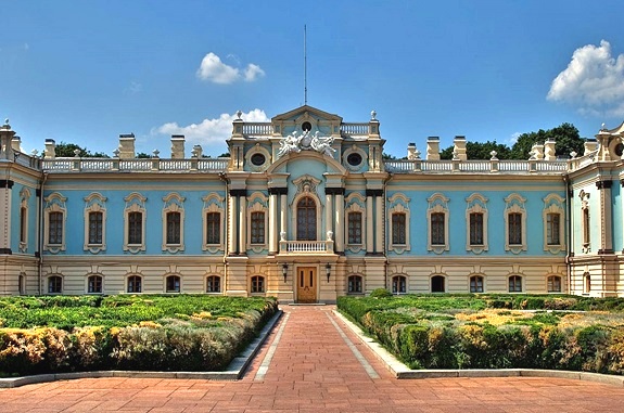 Фото поїздка до Маріїнського палацу
