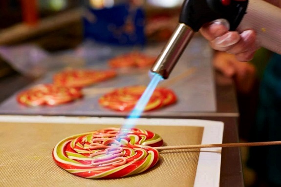 Фото экскурсия в мастерскую карамели из Харькова