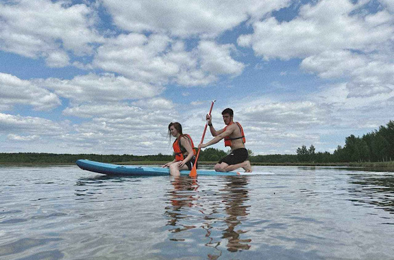 Картинка відпочинок на купання на озері в деревелі