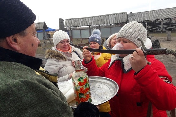 Фото празднование Масленицы в этнохуторе