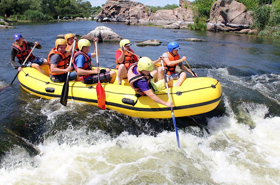 Малюнок рафтинг по річці південний буг