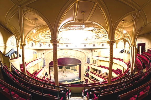 Картинка экскурсия в оперу в Киеве для школьников