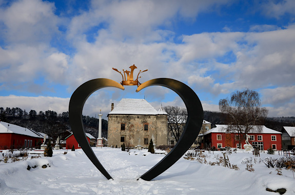 Картинка замок Сент Міклош