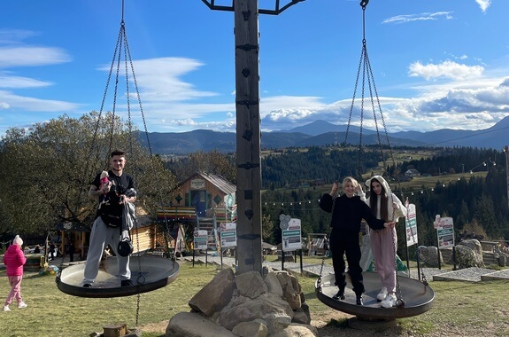 Картинка осінь у Карпатах