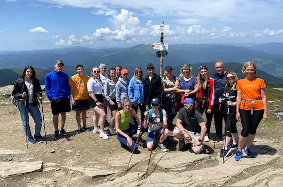 Картинка сходження на Петрос