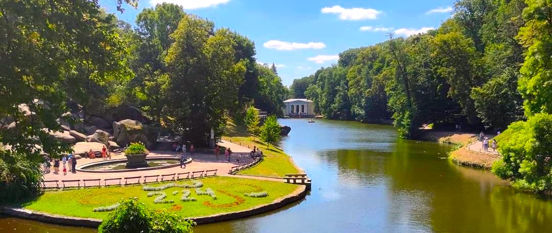 Як дістатися до Софіївського парку? Що подивитися в парку Софіївка